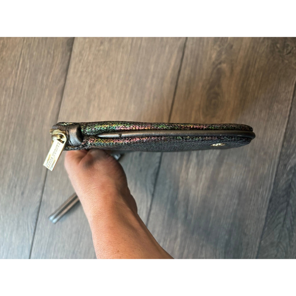 Kendra Scott Metallic Woven Wristlet Detachable Strap Purse Dark Iridescent OS - Picture 13 of 15